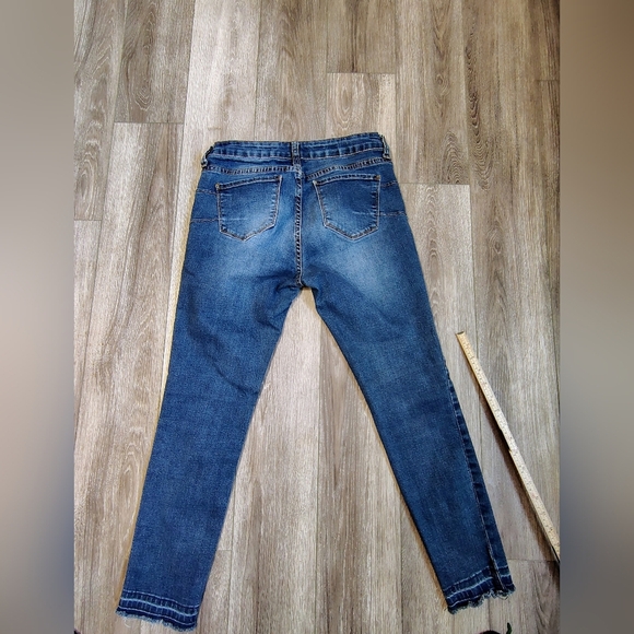 S.O.N.G Classic Blue Skinny Jeans/Grazers - Picture 2 of 5